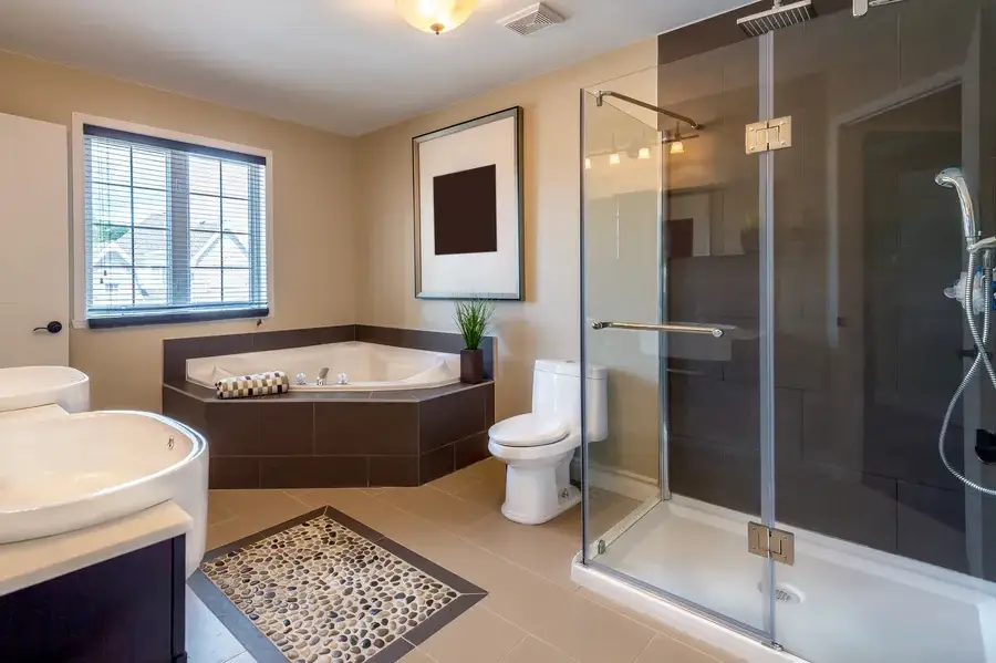 How Bathroom Remodeling Can Enhance Your Home's Value And Appeal in Des Moines WA